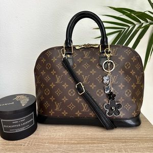 🩶AUTHENTIC Louis Vuitton Alma PM🩶